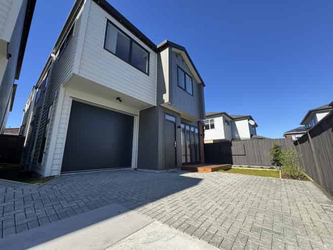 4/44 Abercrombie Street, Howick