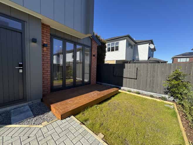 4/44 Abercrombie Street, Howick