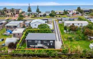 180A Pukehina Parade, Pukehina