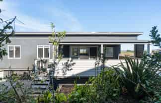 180A Pukehina Parade, Pukehina