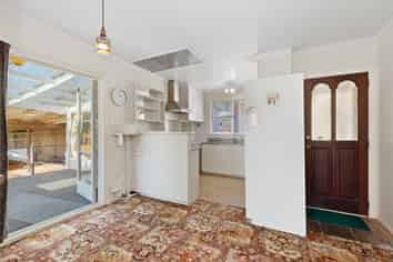 316 Ngatai Road, Bellevue