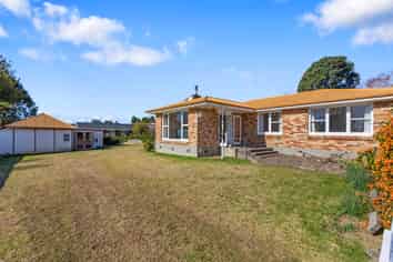 316 Ngatai Road, Bellevue