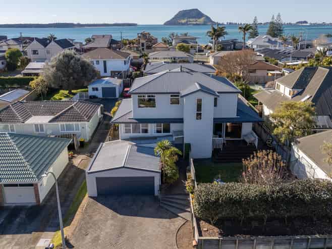 19 Crescent Road, Otumoetai