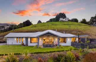 655 Puketapu Road, Puketapu