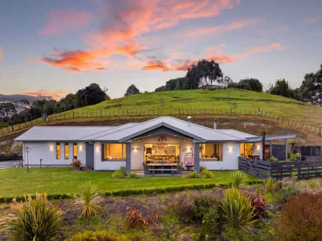 655 Puketapu Road, Puketapu