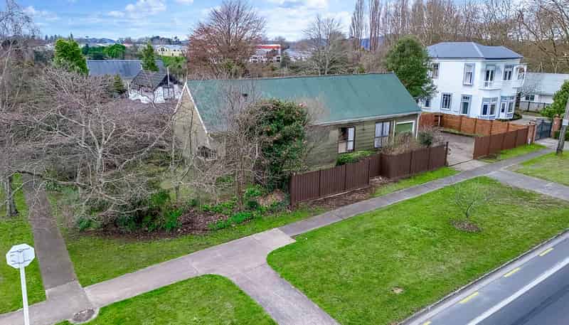 2 Marlowe Drive, Cambridge