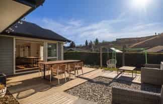 26 Woodstock Road, Lower Shotover