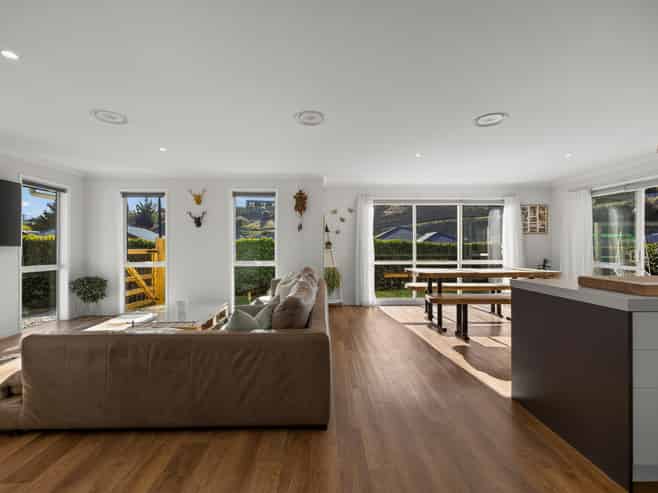 26 Woodstock Road, Lower Shotover