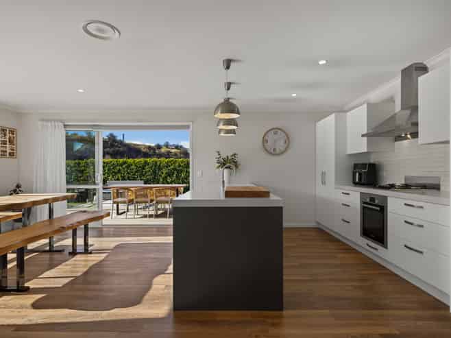 26 Woodstock Road, Lower Shotover