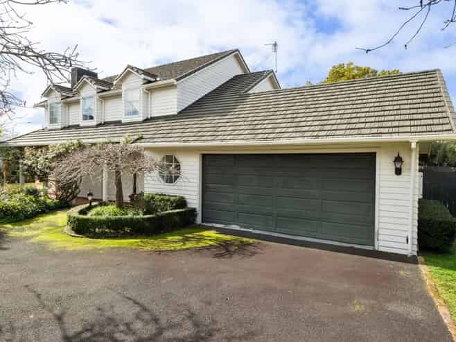 44 Heritage Avenue, Chartwell