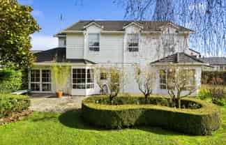 44 Heritage Avenue, Chartwell
