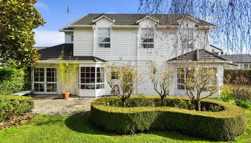 44 Heritage Avenue, Chartwell