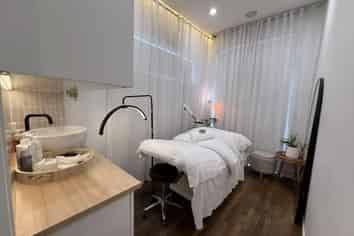 Ready-to-Use Beauty & Treatment Space in Remuera