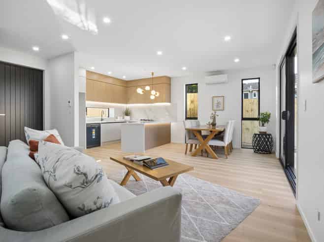 12 Karo Place, Glendene