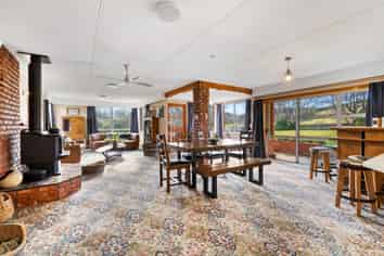 397 Beaumont Highway, Lawrence