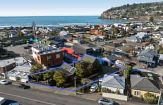 Character, Courtyard & Car Parks in Sumner Village