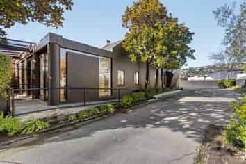 Character, Courtyard & Car Parks in Sumner Village