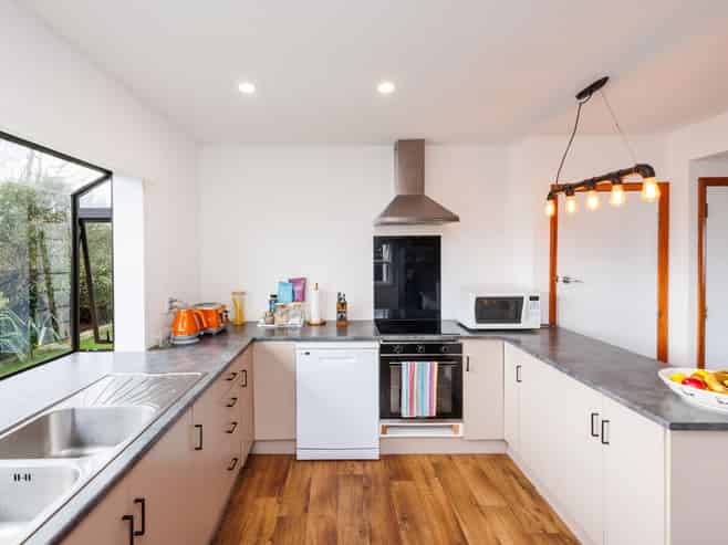 13 + 13A Potaka Street, Marton