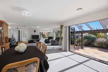 71 Brooklands Road, Brooklands