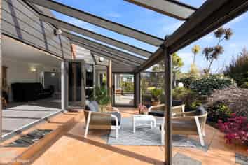 71 Brooklands Road, Brooklands