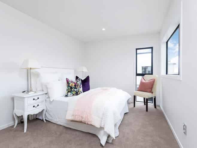14 Korama Lane, New Lynn
