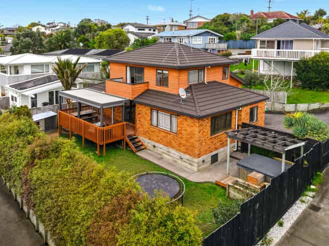 2/121 Forrest Hill Road, Forrest Hill