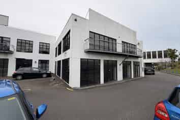 142sqm Office Space + 1 Car Park
