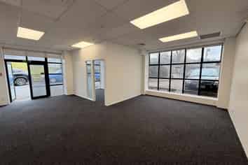 142sqm Office Space + 1 Car Park