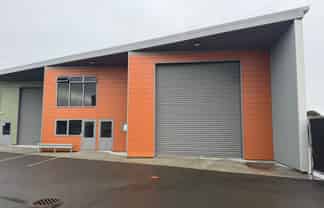 Modern Onekawa Warehouse