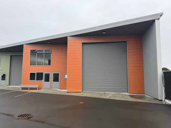 Modern Onekawa Warehouse
