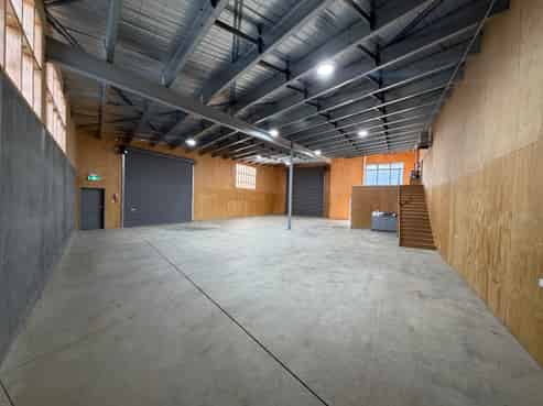 Modern Onekawa Warehouse
