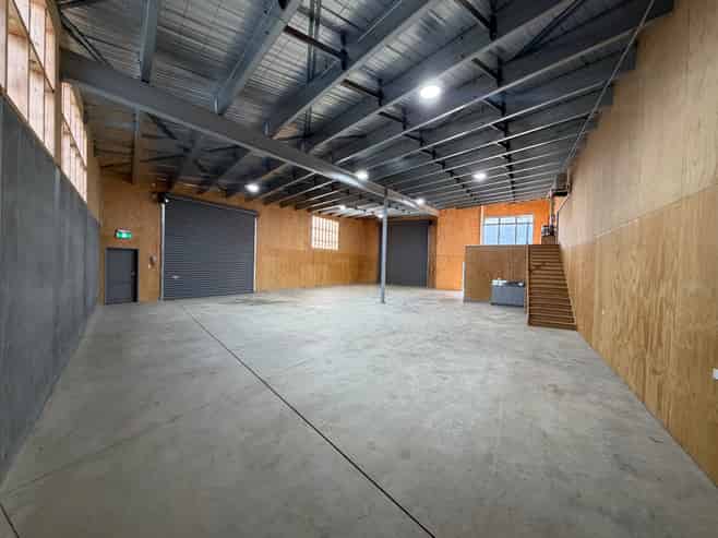 Modern Onekawa Warehouse