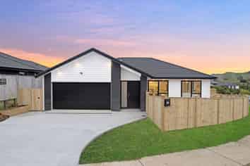 22 LEATHEM CRESCENT, Pokeno