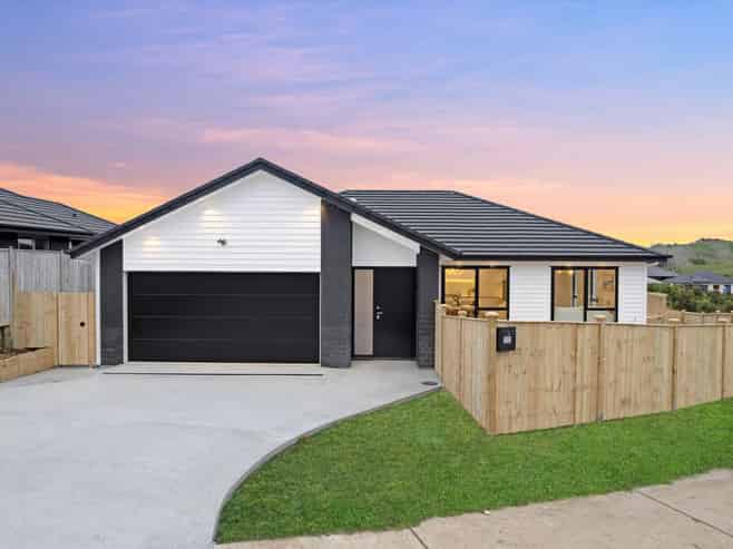 22 LEATHEM CRESCENT, Pokeno