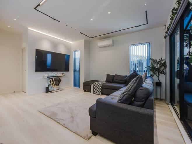 2/4 Bingara Place, Favona