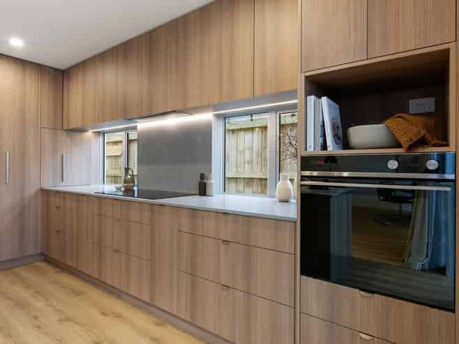 2/6 Kimbolton Street, Rototuna North