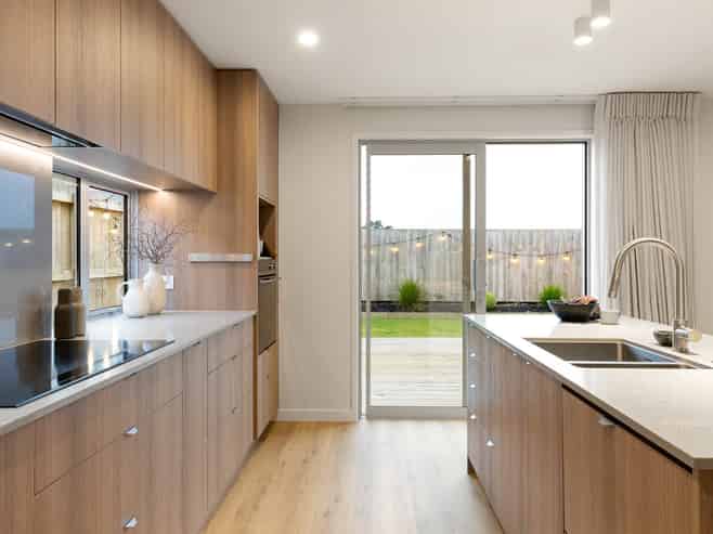 2/6 Kimbolton Street, Rototuna North