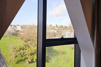 809/2b Augustus Terrace, Parnell