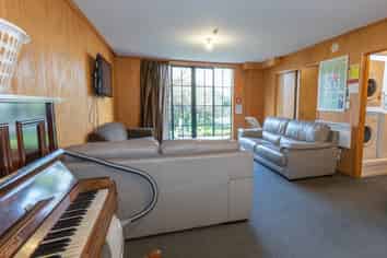 Room 9/1/46 Queen Street, North Dunedin