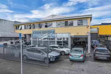 Standalone Building With Passing Income