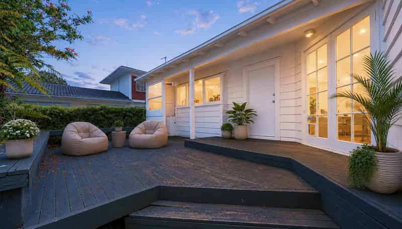 802 New North Road, Mount Albert