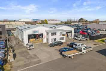 Invest or part occupy - freehold industrial