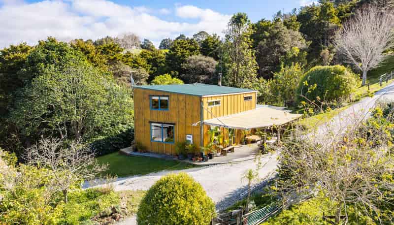 318 Franklin Road, Paparoa