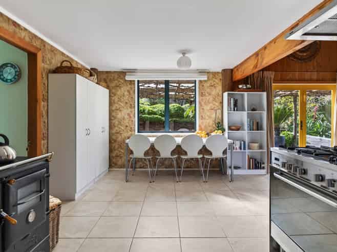 318 Franklin Road, Paparoa