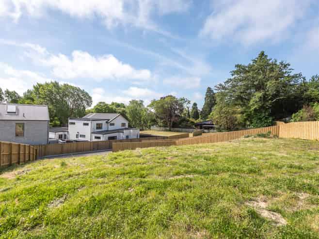81 Aynsley Terrace, Hillsborough