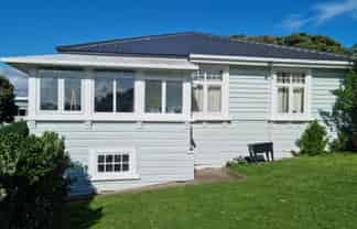 9 Terrace Road, Titahi Bay