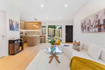 29B Braemar Road, Rothesay Bay