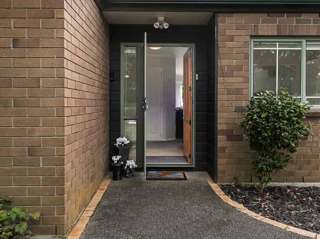 6 Craiburn Street, Ranui