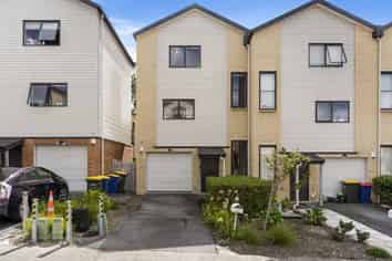 65/172 McLeod Road, Te Atatu South