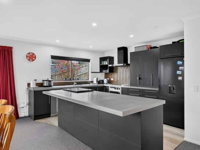 62 Newman Drive, Enner Glynn